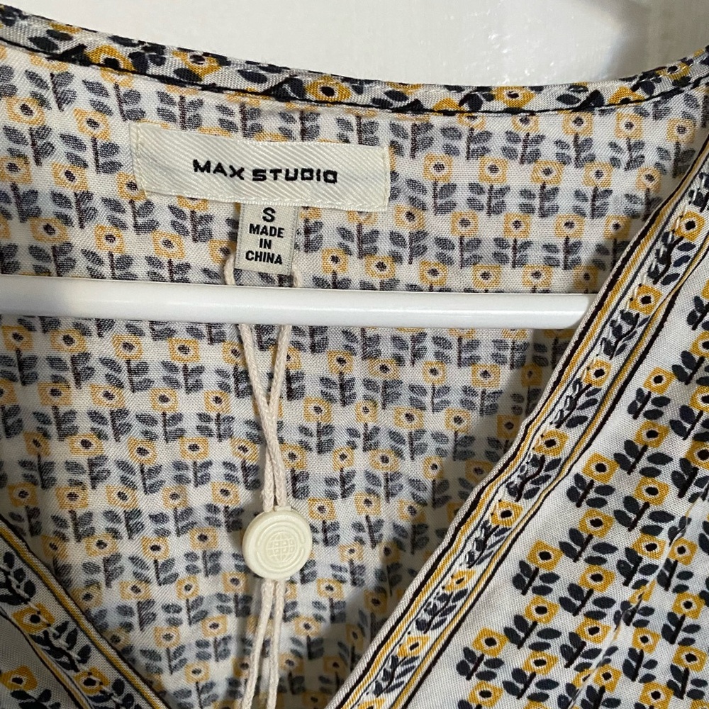 Yellow flower top